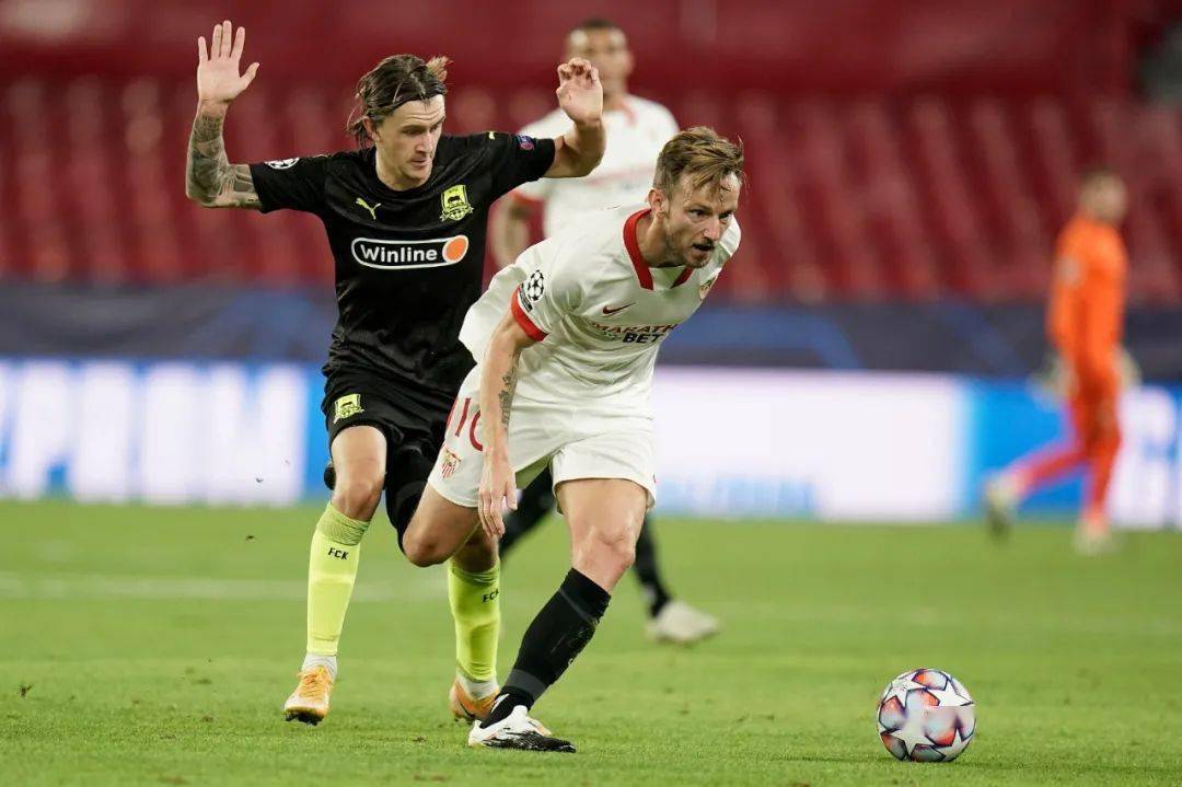  多特蒙德核心染红离场，十人应战惨遭逆转  