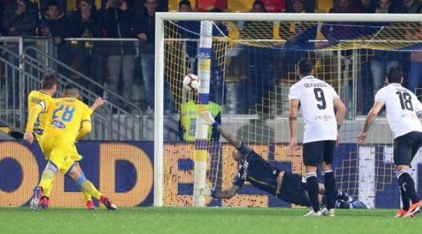  萨勒尼塔纳补时绝平博洛尼亚，意甲保级生死战悬念迭起